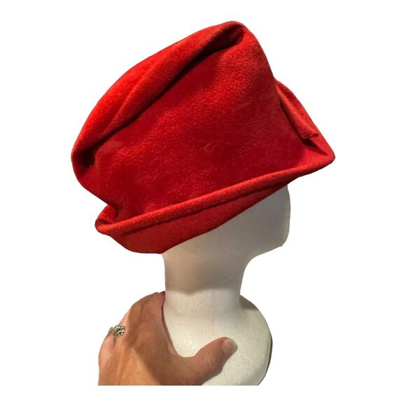 1960's American Vintage Emme Boutique Red Wool Hat, Feathers, fold over size S-M - Picture 9 of 17